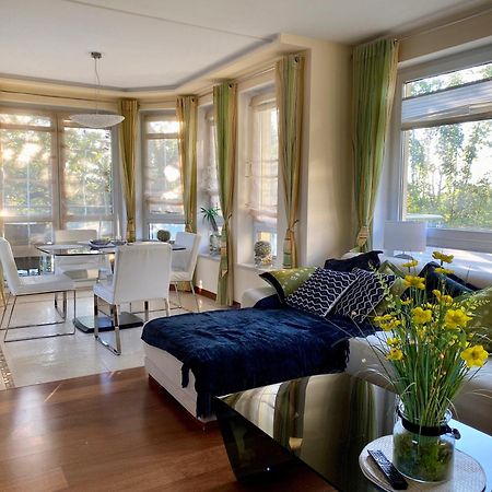 Seaside Apartment With Parking & Ac - 150 M To The Beach By Noclegi Renters Miedzyzdroje Eksteriør bilde