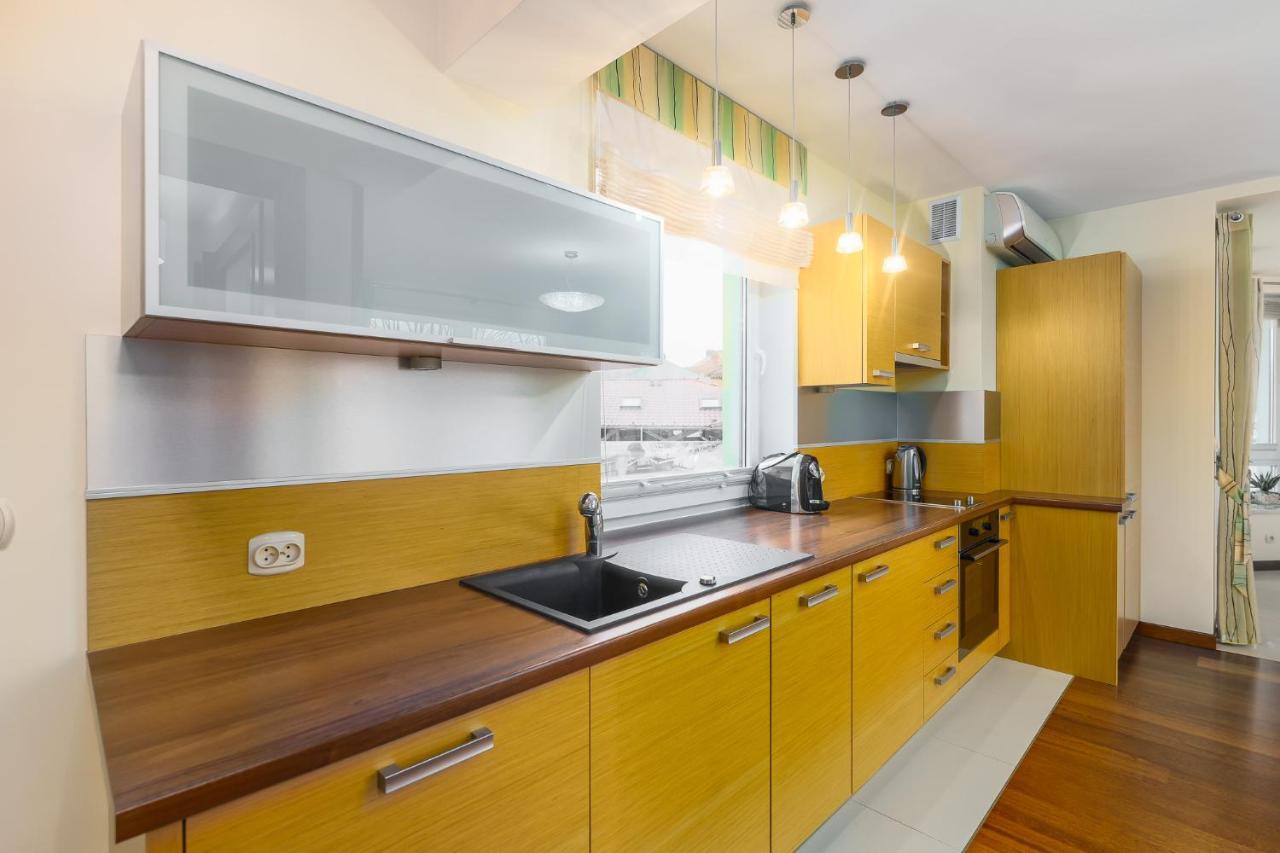 Seaside Apartment With Parking & Ac - 150 M To The Beach By Noclegi Renters Miedzyzdroje Eksteriør bilde